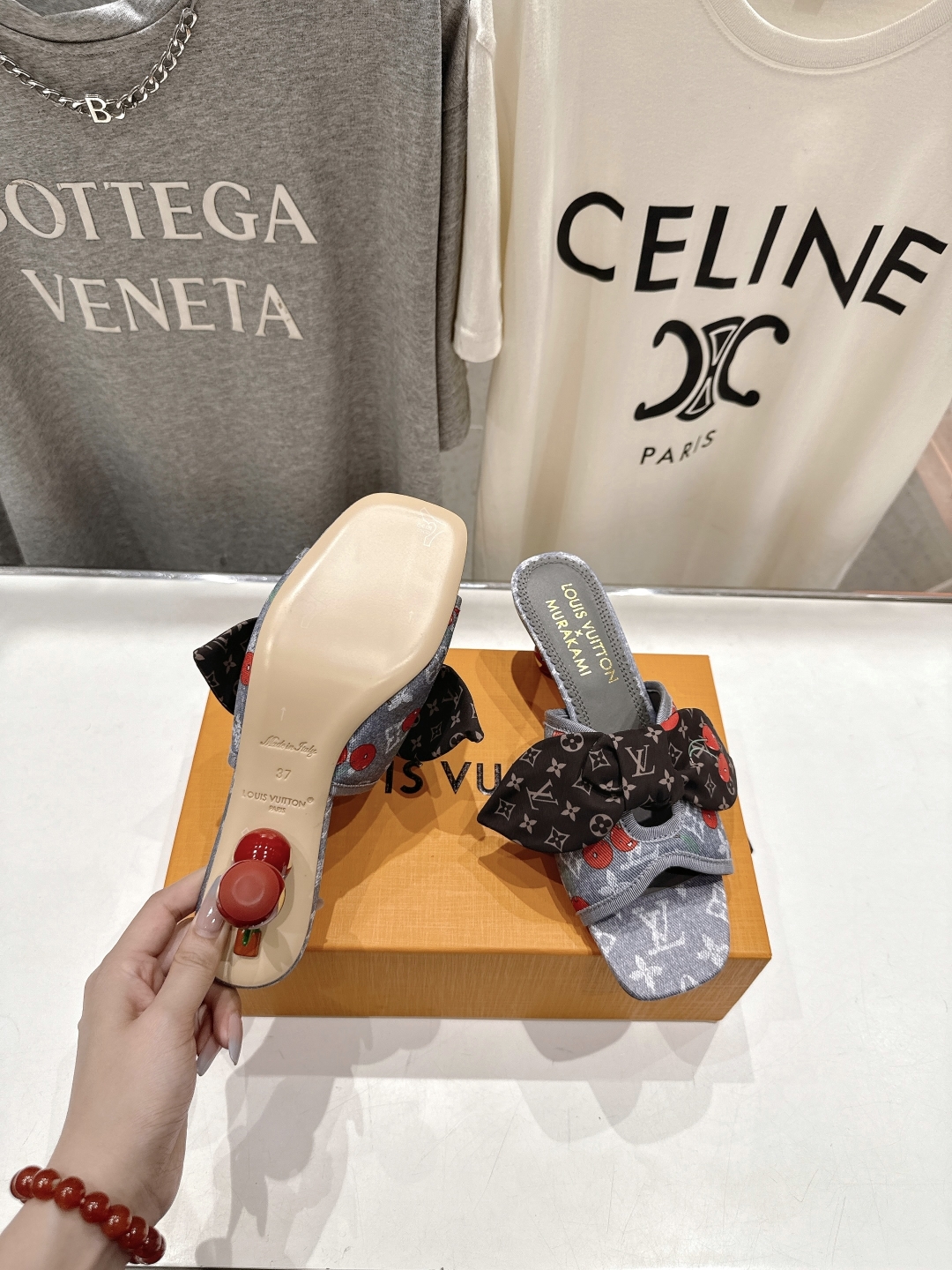高版本出厂
  Louis Vuitton ss25 new arrival LV驴牌夏季新品蝴蝶结高跟
