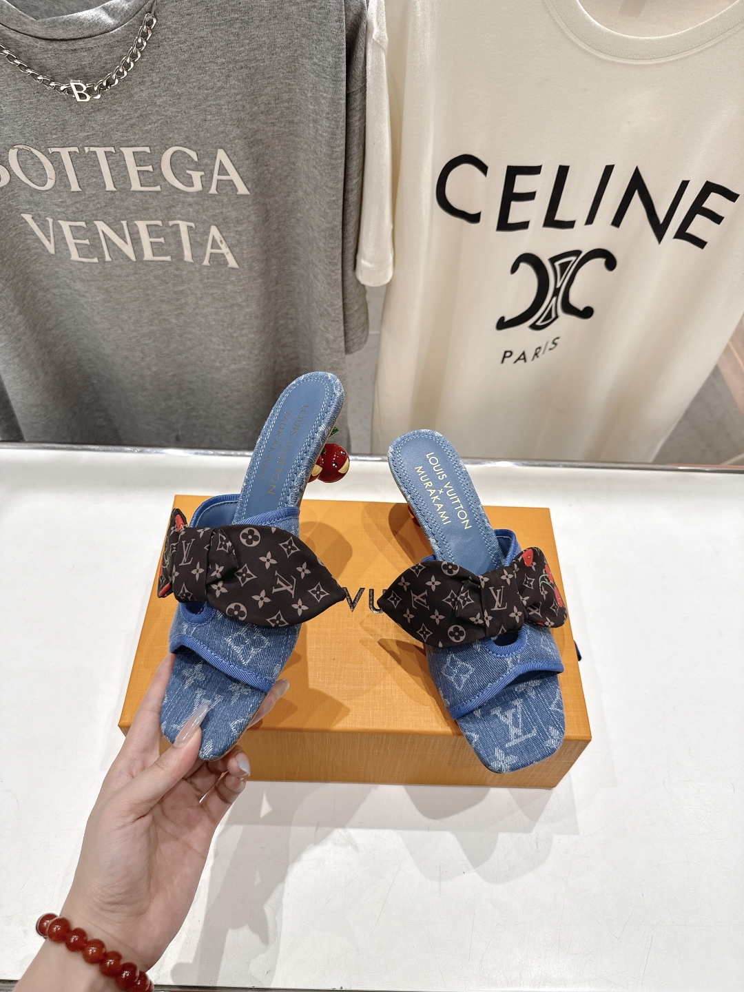 高版本出厂
  Louis Vuitton ss25 new arrival LV驴牌夏季新品蝴蝶结高跟