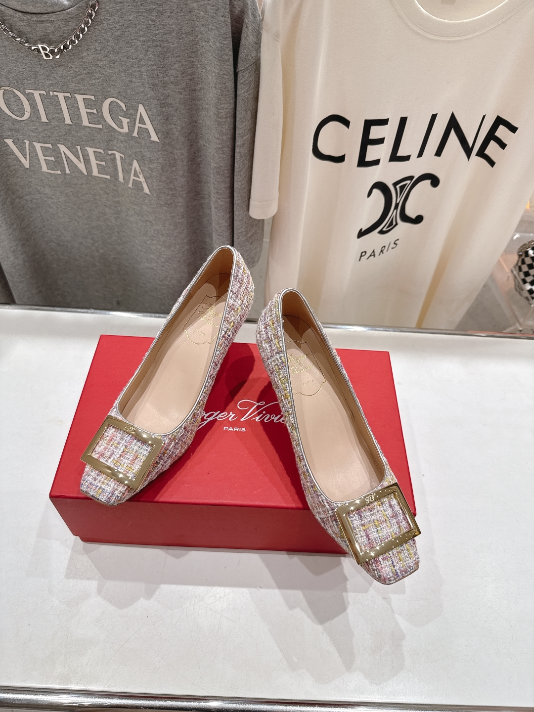 高版本出厂
 Roger vivier RV2025ss新款玛丽珍方扣小方头高跟鞋单鞋
上脚超好看的一款