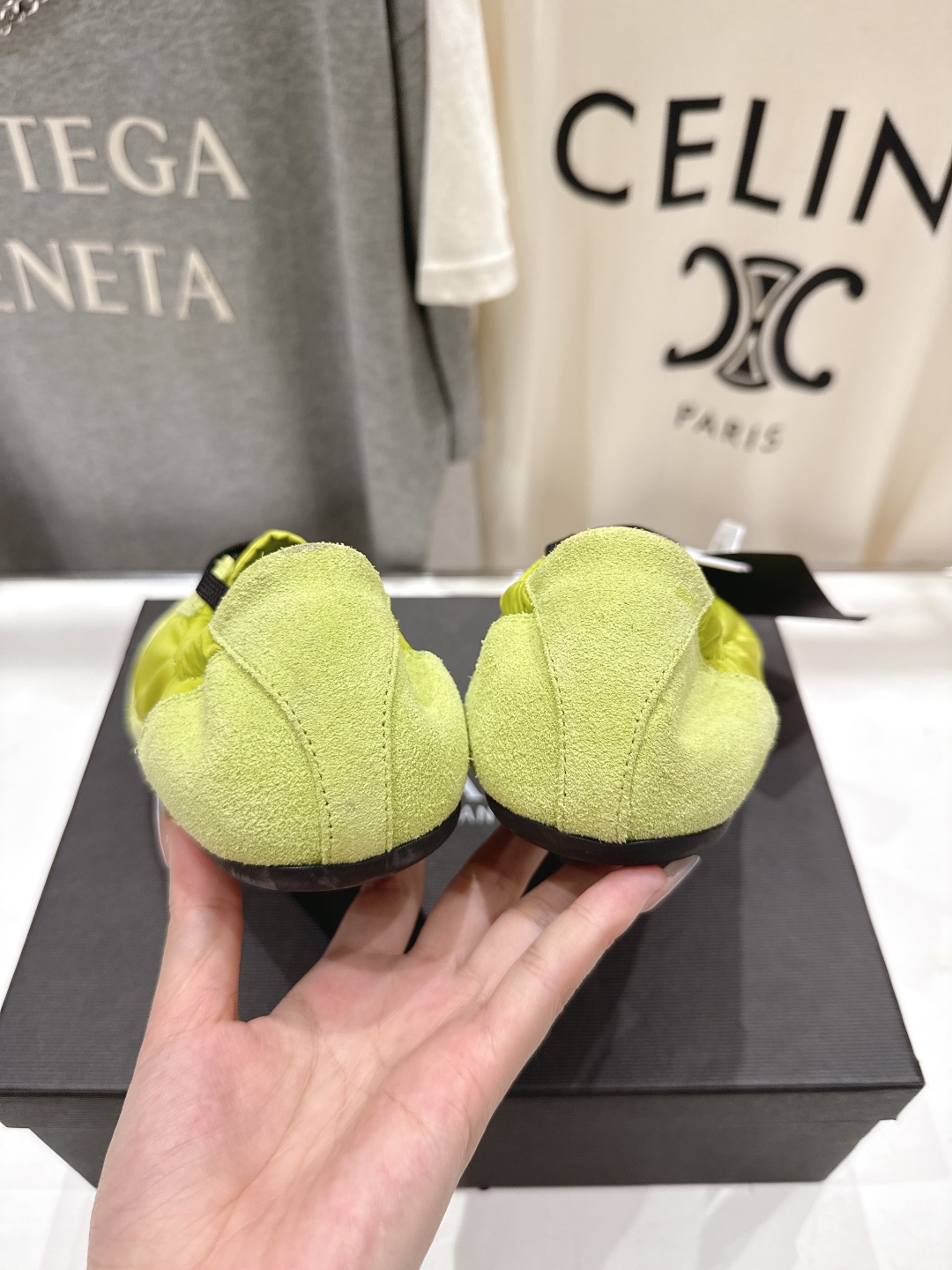 高版本出厂 
  Prada*普拉达P家25ssfw～new新款绑带休闲鞋，低调奢华懒人鞋，富人的不二选