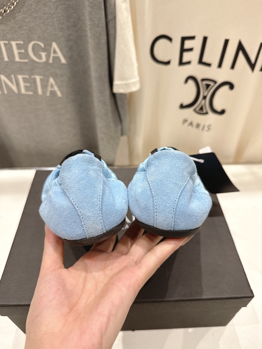 高版本出厂 
  Prada*普拉达P家25ssfw～new新款绑带休闲鞋，低调奢华懒人鞋，富人的不二选
