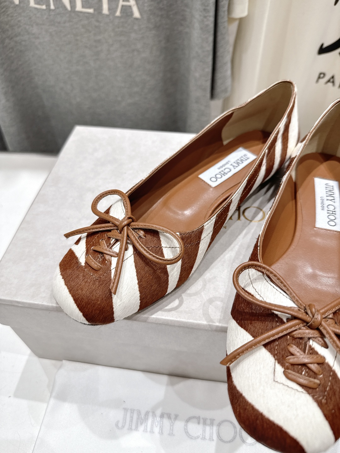 高版本出厂
  JIMMY CHOO｜JC/吉米周2025ss新款简约蝴蝶结系带玛丽珍平底鞋单鞋

原版