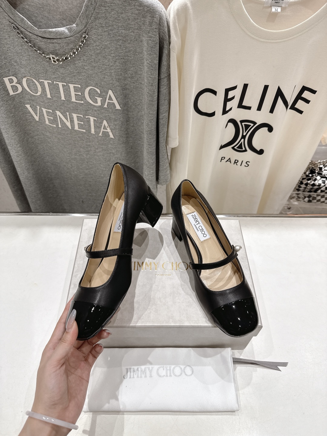 高版本出厂
  JIMMY CHOO｜JC/吉米周2025ss新款简约玛丽珍高跟鞋单鞋

原版套楦，完美