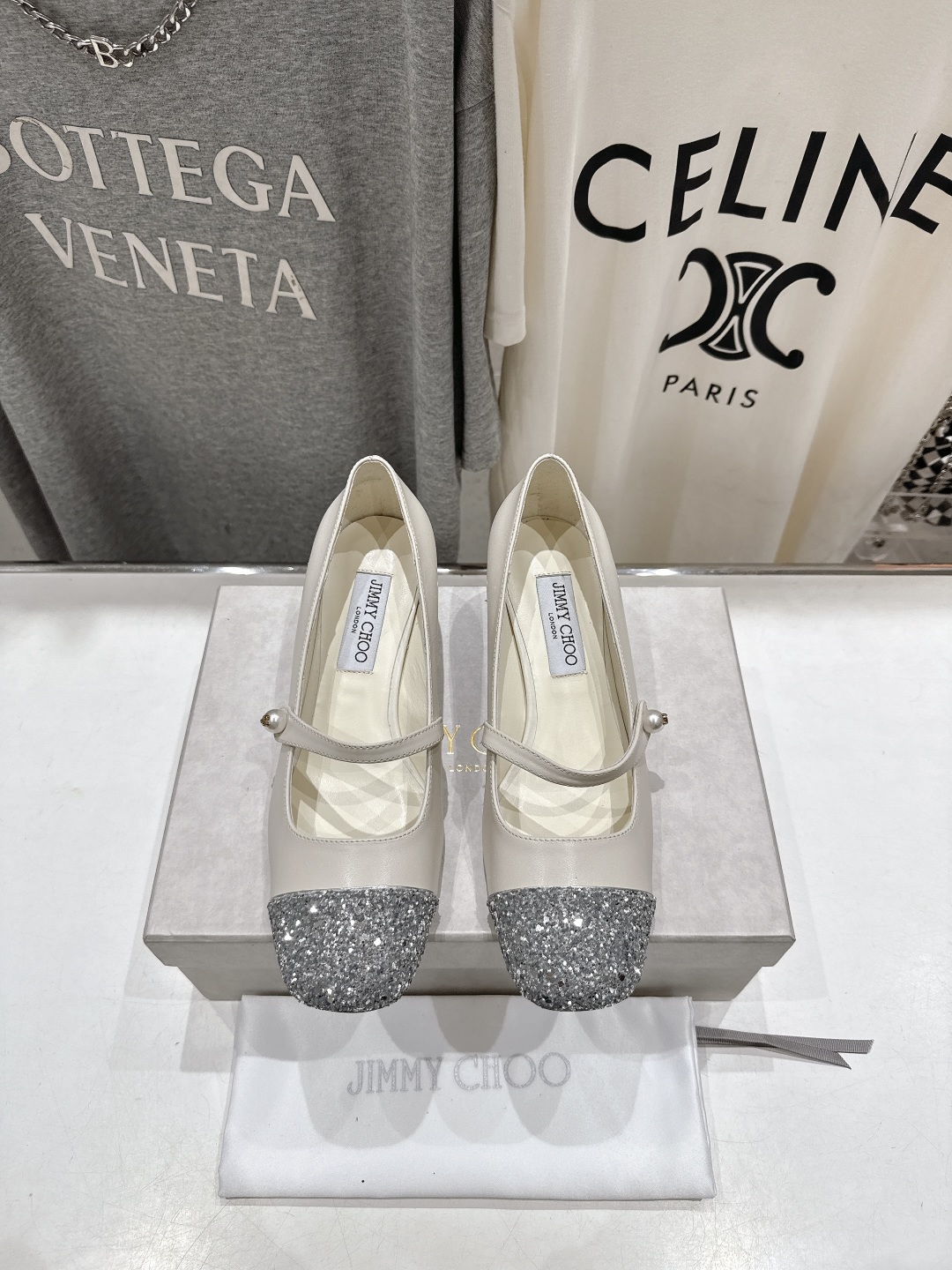 高版本出厂
  JIMMY CHOO｜JC/吉米周2025ss新款简约玛丽珍高跟鞋单鞋

原版套楦，完美