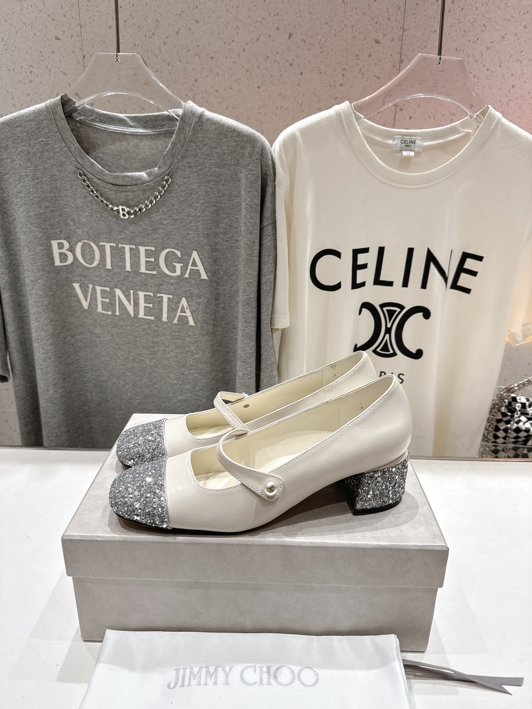 高版本出厂
  JIMMY CHOO｜JC/吉米周2025ss新款简约玛丽珍高跟鞋单鞋

原版套楦，完美