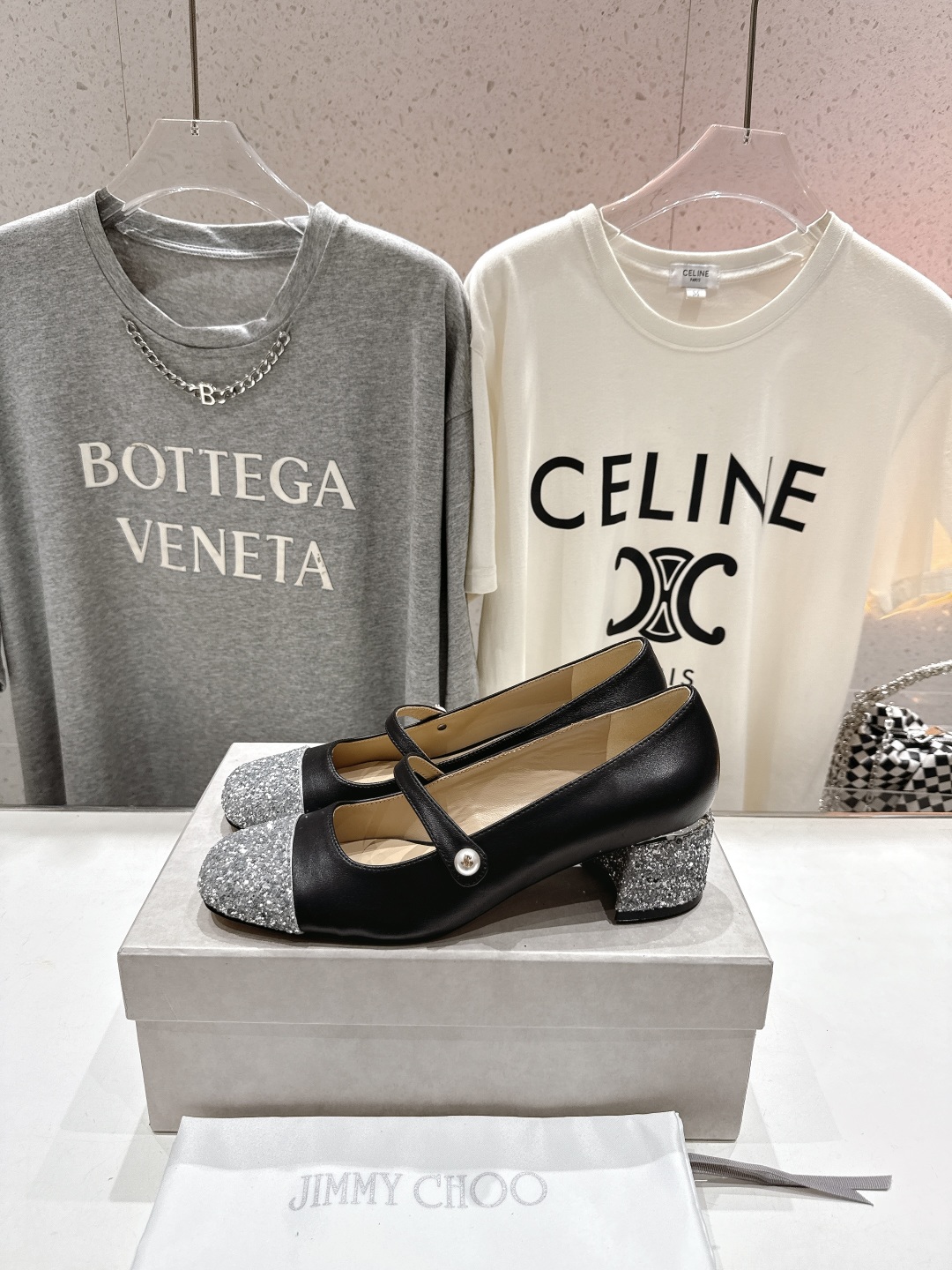 高版本出厂
  JIMMY CHOO｜JC/吉米周2025ss新款简约玛丽珍高跟鞋单鞋

原版套楦，完美