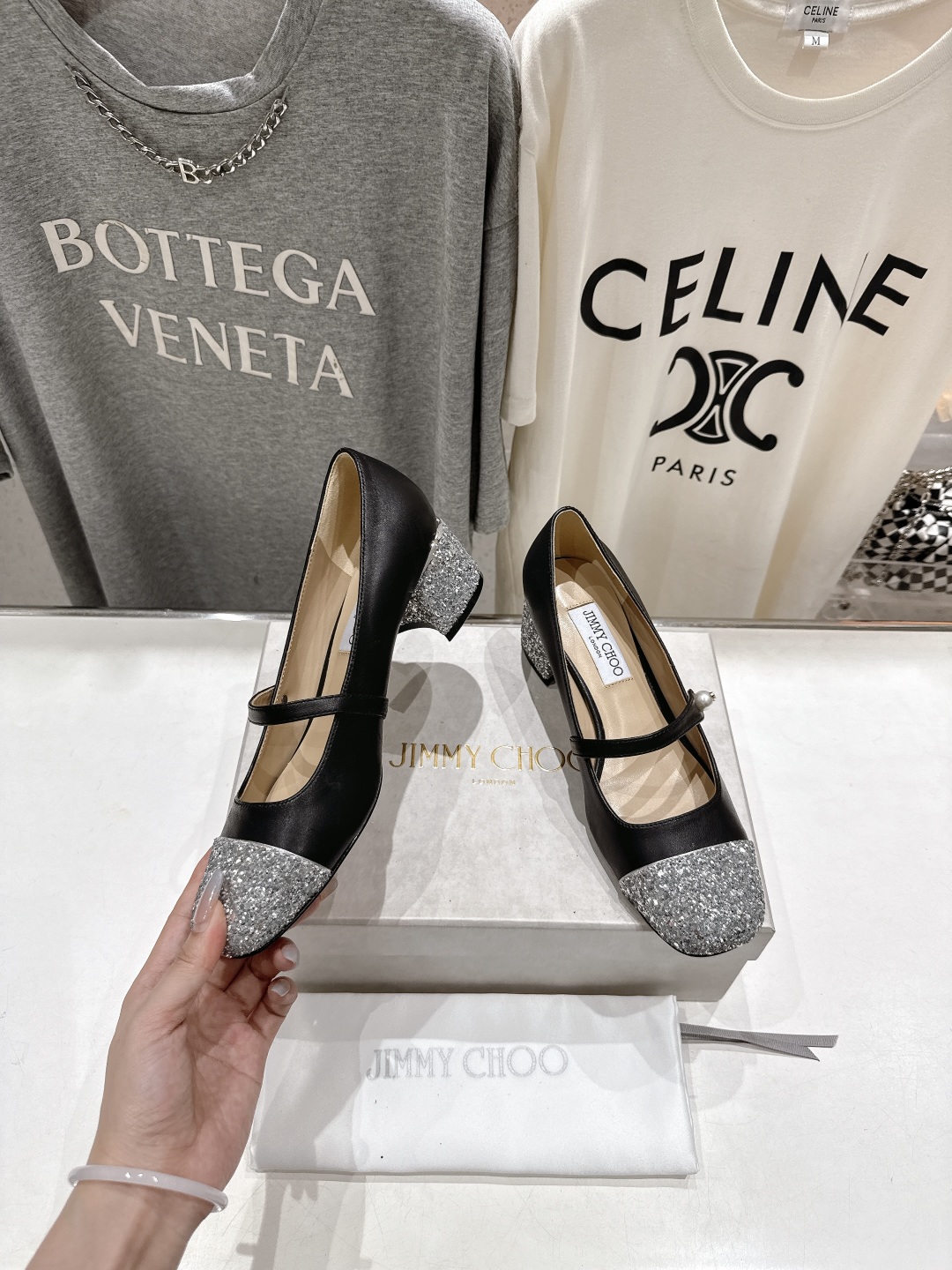 高版本出厂
  JIMMY CHOO｜JC/吉米周2025ss新款简约玛丽珍高跟鞋单鞋

原版套楦，完美