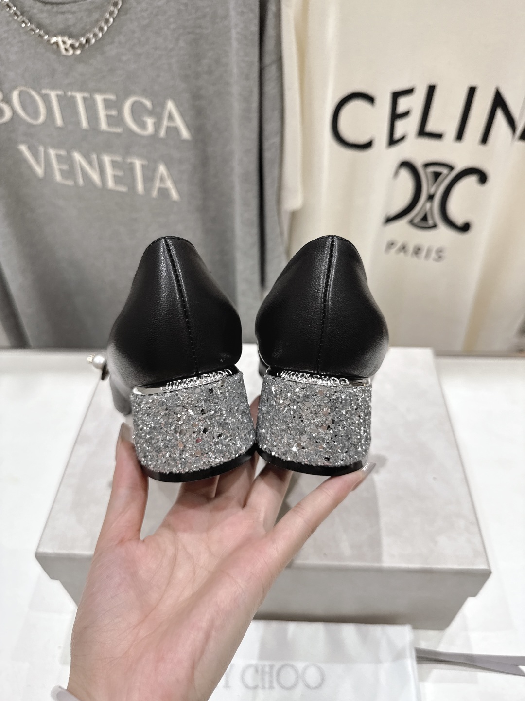 高版本出厂
  JIMMY CHOO｜JC/吉米周2025ss新款简约玛丽珍高跟鞋单鞋

原版套楦，完美
