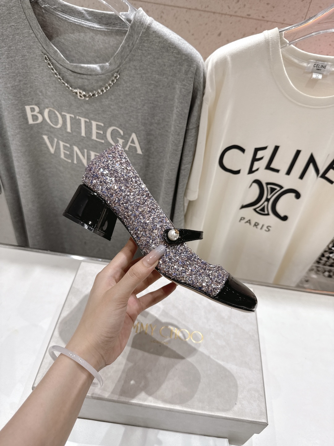 高版本出厂
  JIMMY CHOO｜JC/吉米周2025ss新款简约玛丽珍高跟鞋单鞋

原版套楦，完美