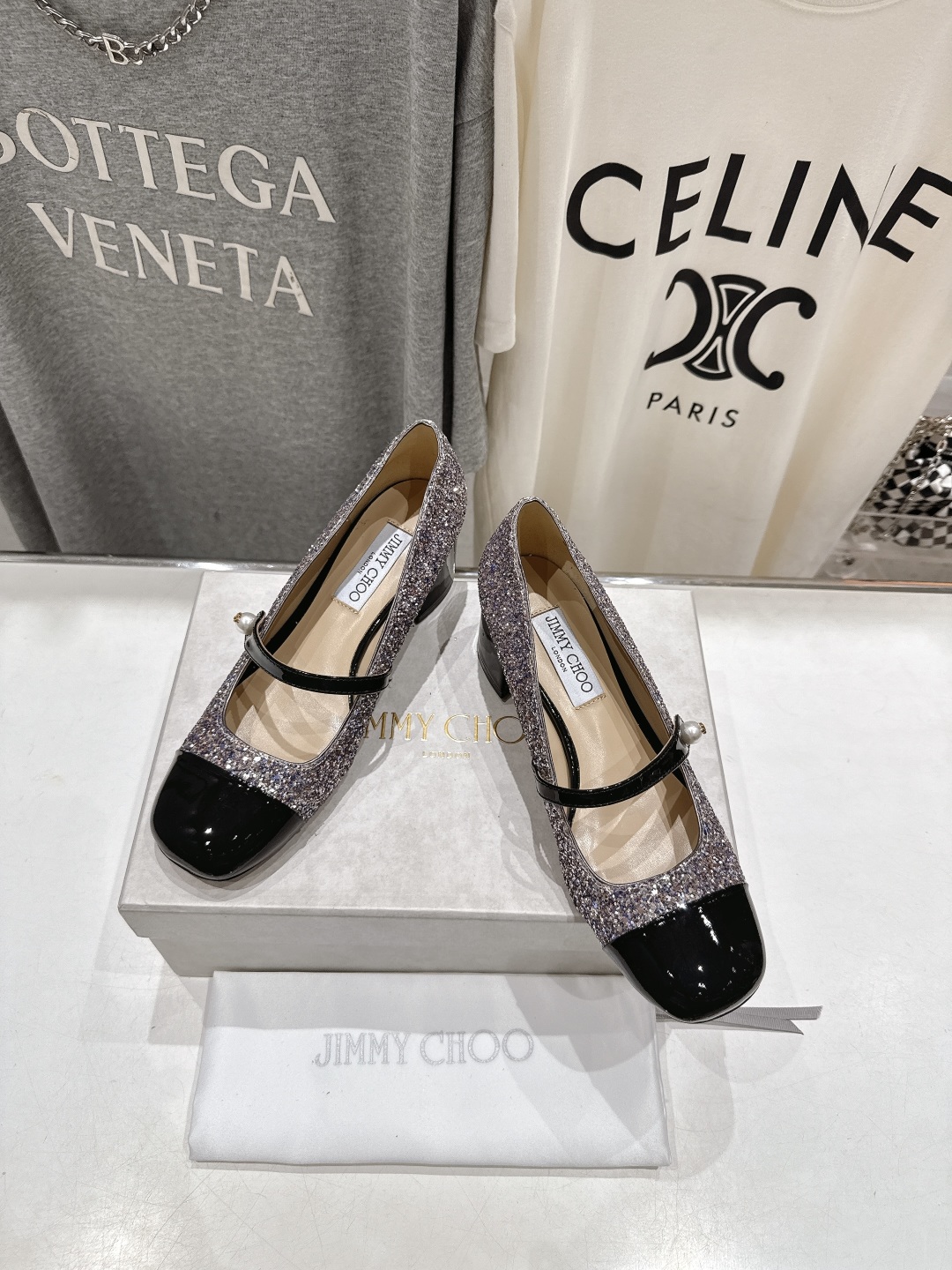 高版本出厂
  JIMMY CHOO｜JC/吉米周2025ss新款简约玛丽珍高跟鞋单鞋

原版套楦，完美