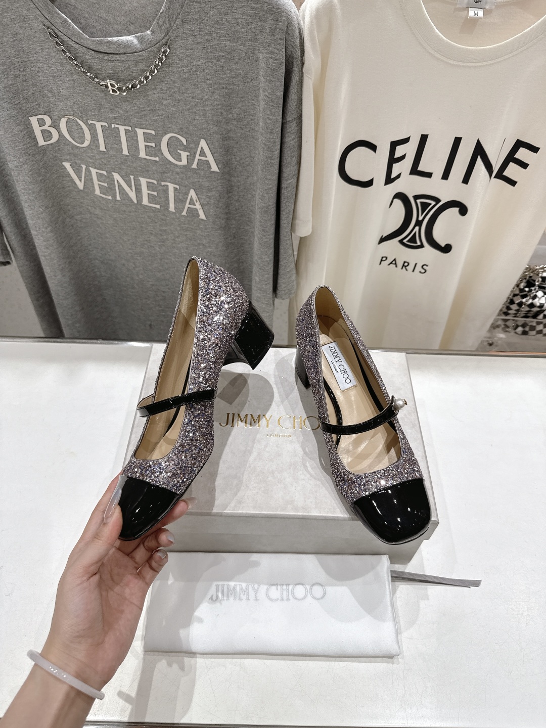 高版本出厂
  JIMMY CHOO｜JC/吉米周2025ss新款简约玛丽珍高跟鞋单鞋

原版套楦，完美