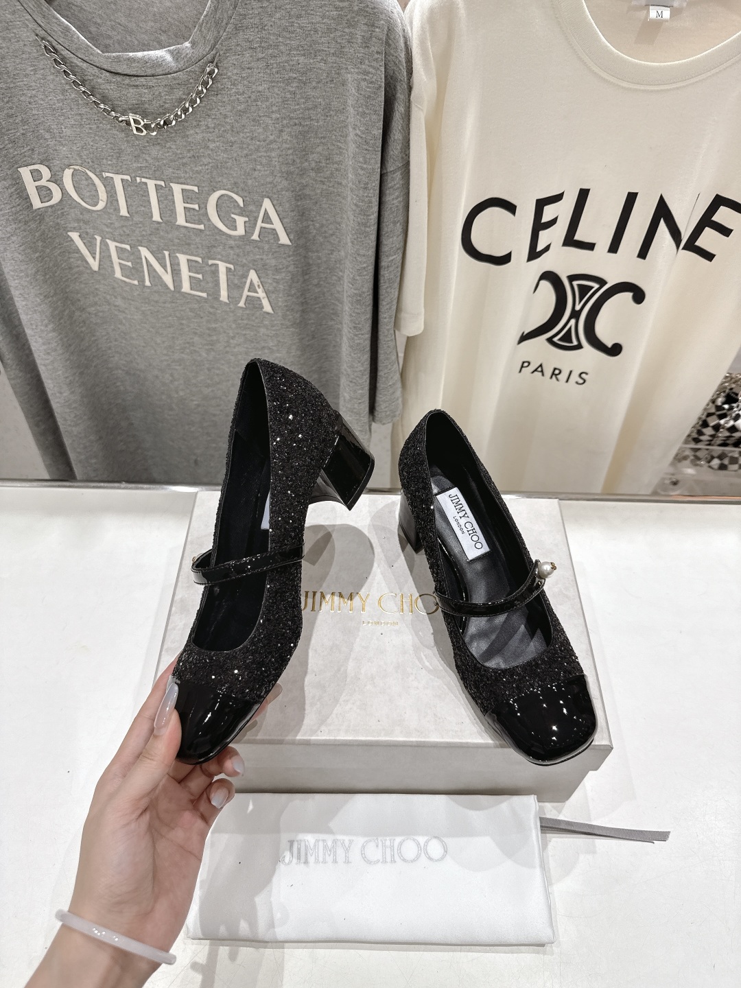 高版本出厂
  JIMMY CHOO｜JC/吉米周2025ss新款简约玛丽珍高跟鞋单鞋

原版套楦，完美