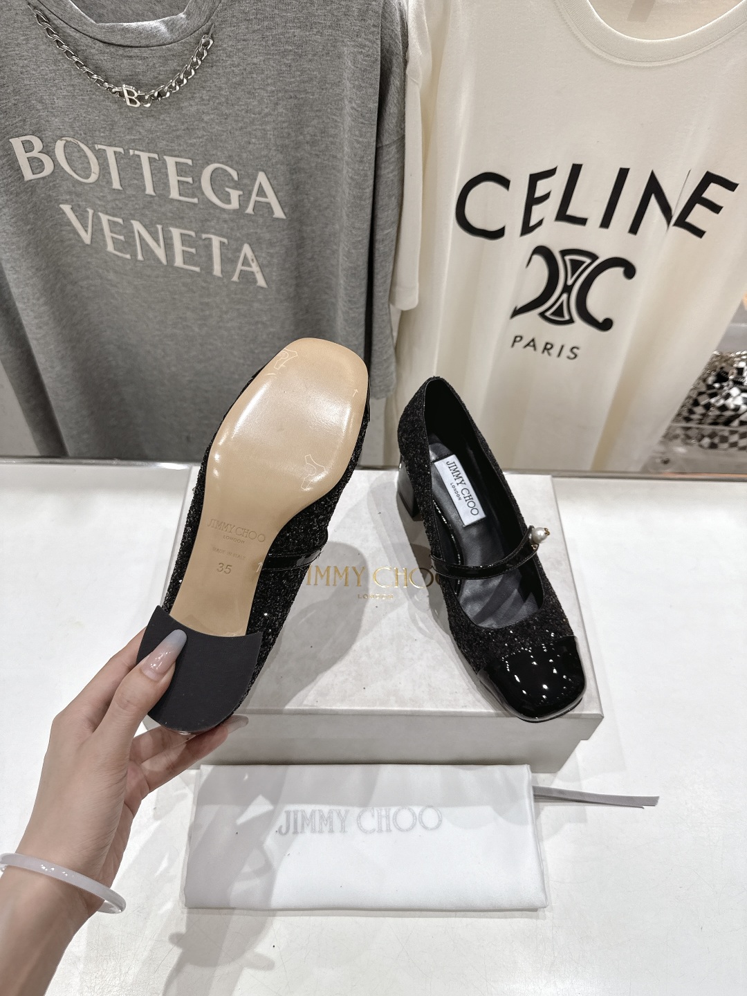 高版本出厂
  JIMMY CHOO｜JC/吉米周2025ss新款简约玛丽珍高跟鞋单鞋

原版套楦，完美