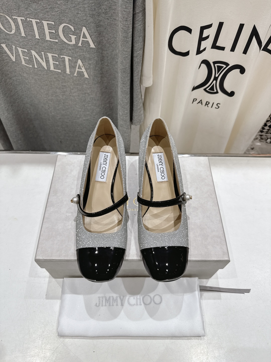 高版本出厂
  JIMMY CHOO｜JC/吉米周2025ss新款简约玛丽珍高跟鞋单鞋

原版套楦，完美