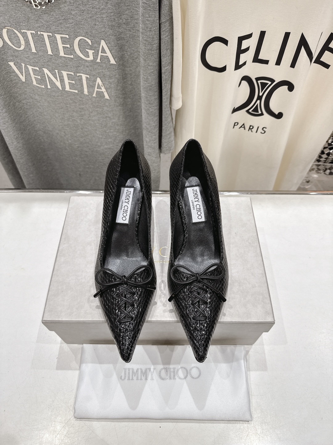 高版本出厂
  JIMMY CHOO｜JC/吉米周2025ss新款简约尖头高跟鞋单鞋

原版套楦，完美的