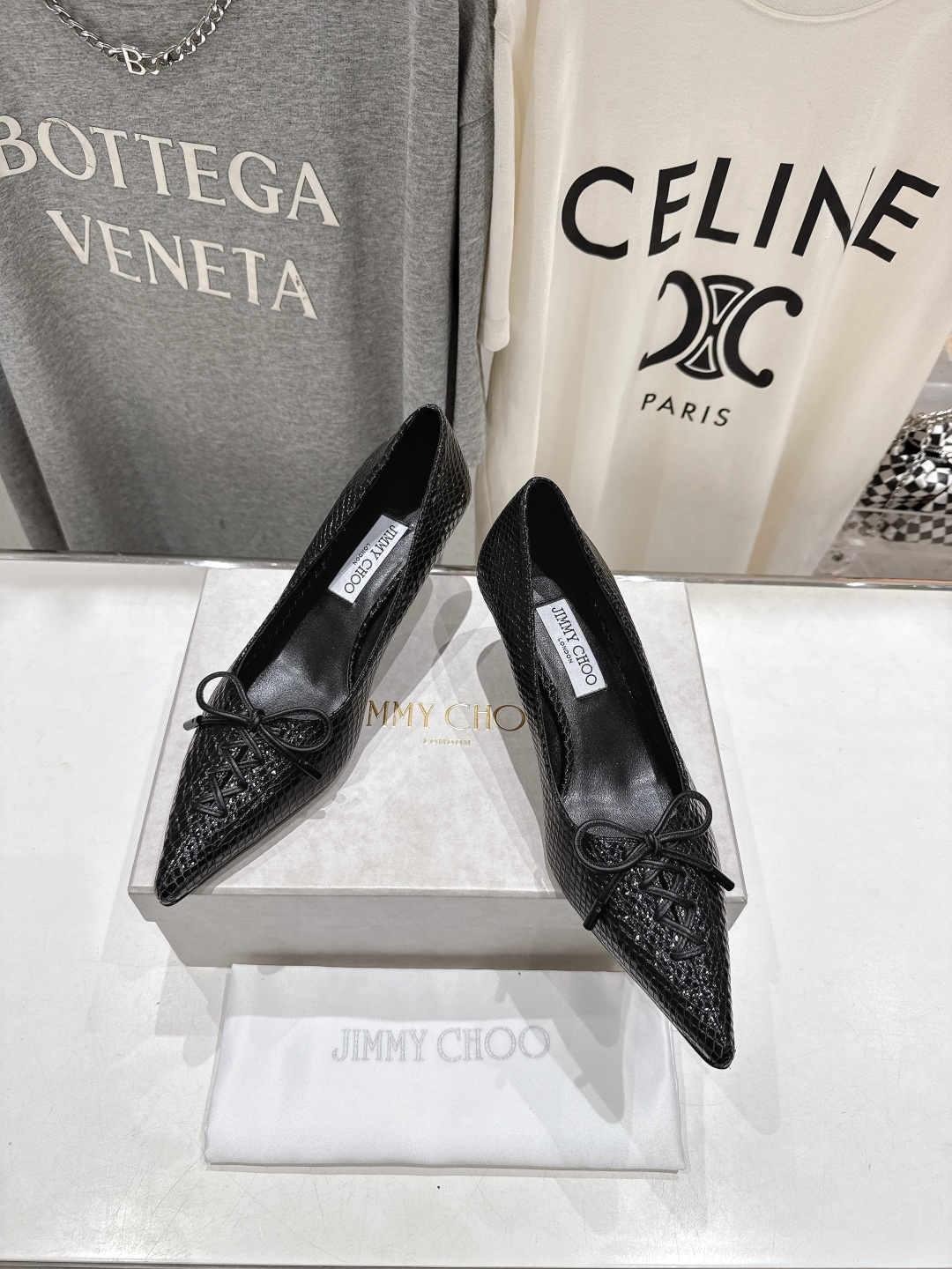 高版本出厂
  JIMMY CHOO｜JC/吉米周2025ss新款简约尖头高跟鞋单鞋

原版套楦，完美的