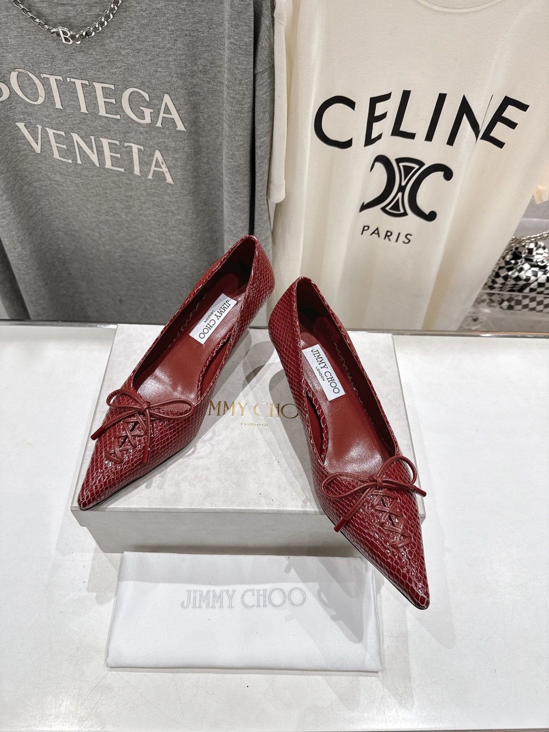 高版本出厂
  JIMMY CHOO｜JC/吉米周2025ss新款简约尖头高跟鞋单鞋

原版套楦，完美的