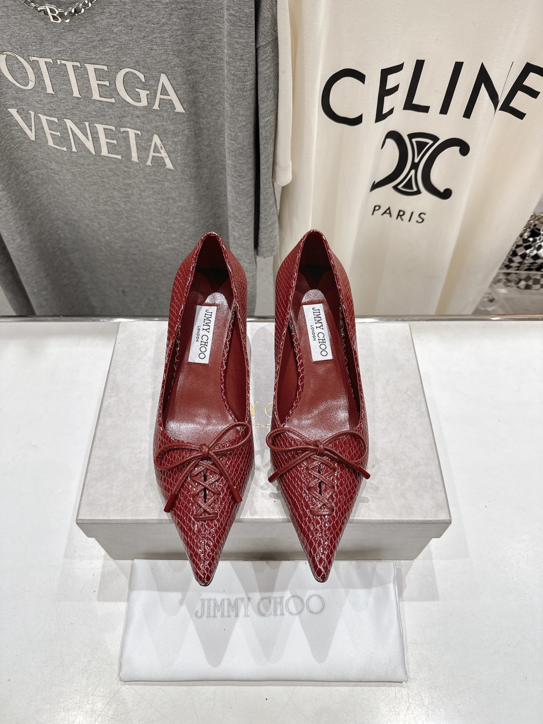 高版本出厂
  JIMMY CHOO｜JC/吉米周2025ss新款简约尖头高跟鞋单鞋

原版套楦，完美的