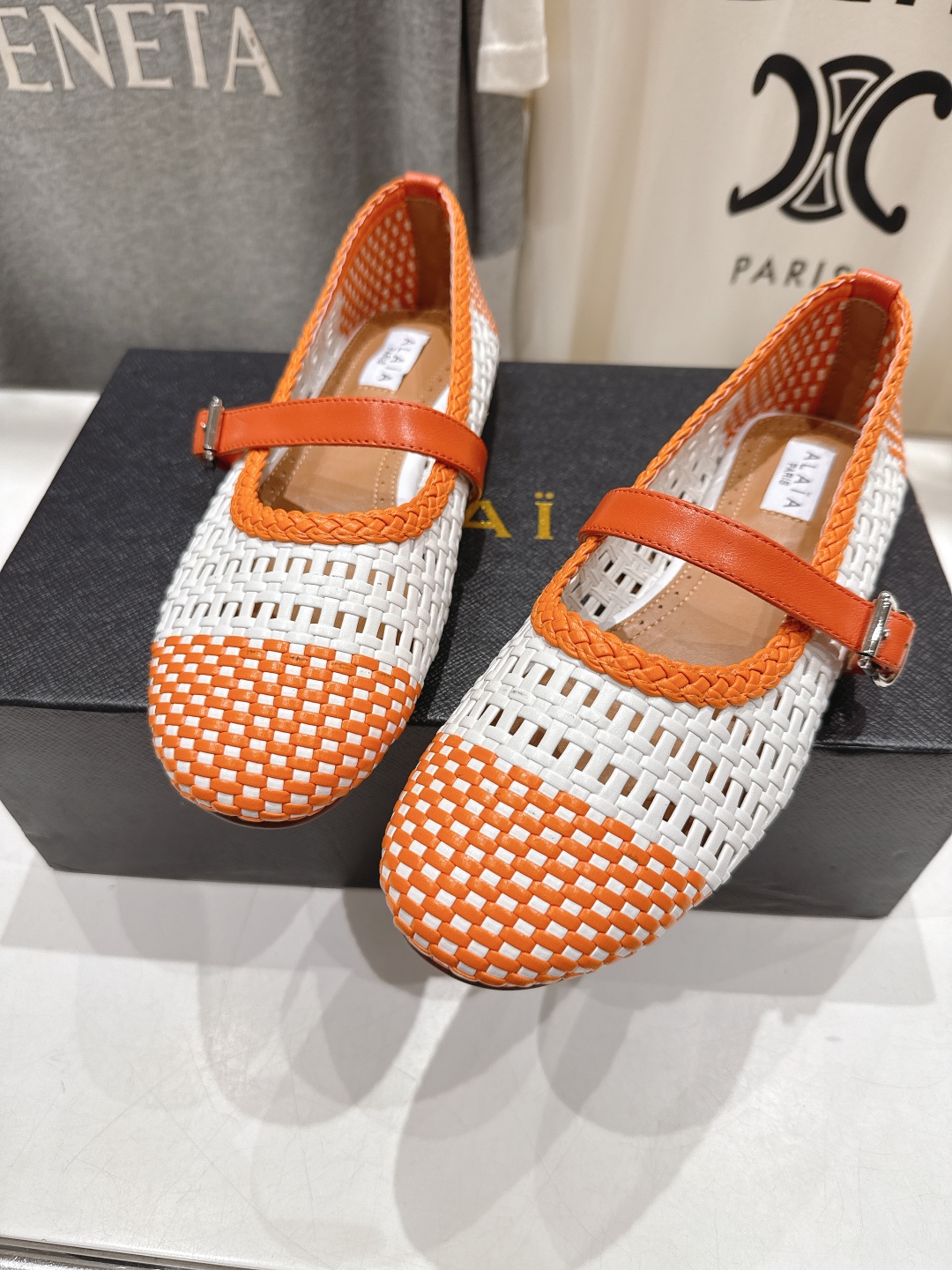 高版本出厂
 独家新品 Alaia 阿莱亚25ss/ 走秀款平底网面鞋芭蕾舞鞋 最近超火的一款平底鞋

