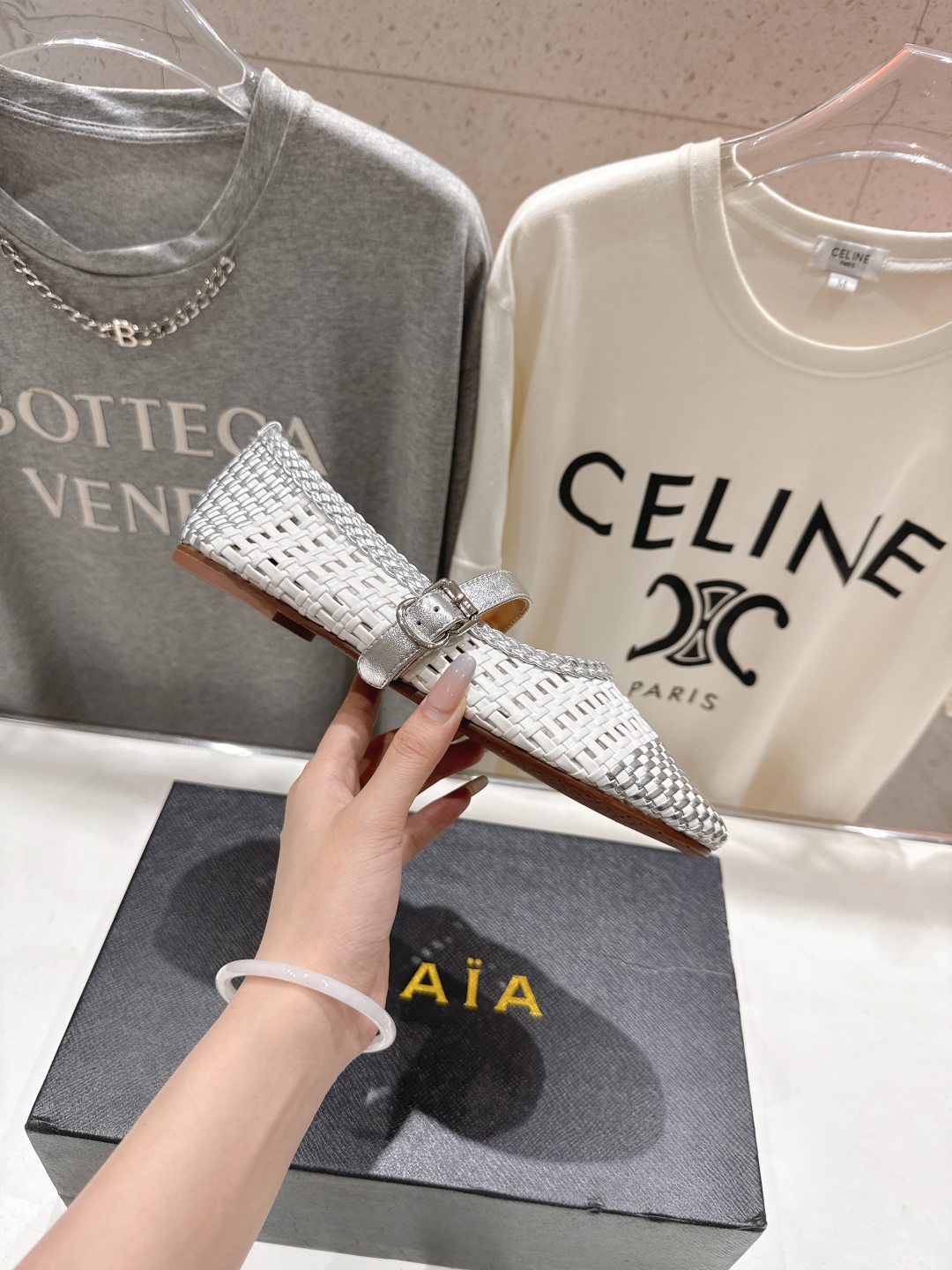 高版本出厂
 独家新品 Alaia 阿莱亚25ss/ 走秀款平底网面鞋芭蕾舞鞋 最近超火的一款平底鞋

