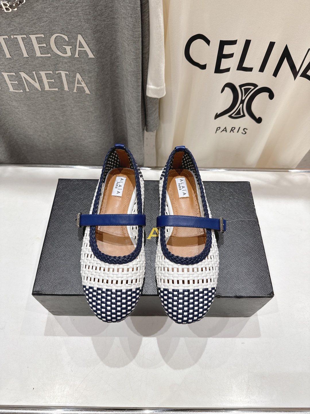 高版本出厂
 独家新品 Alaia 阿莱亚25ss/ 走秀款平底网面鞋芭蕾舞鞋 最近超火的一款平底鞋

