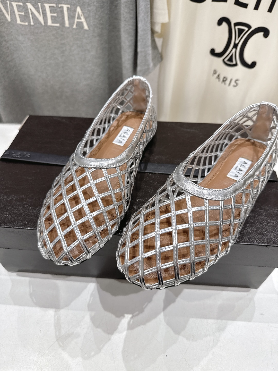 高版本出厂
 独家新品 Alaia 阿莱亚25ss/ 走秀款平底网面鞋芭蕾舞鞋 最近超火的一款平底鞋

