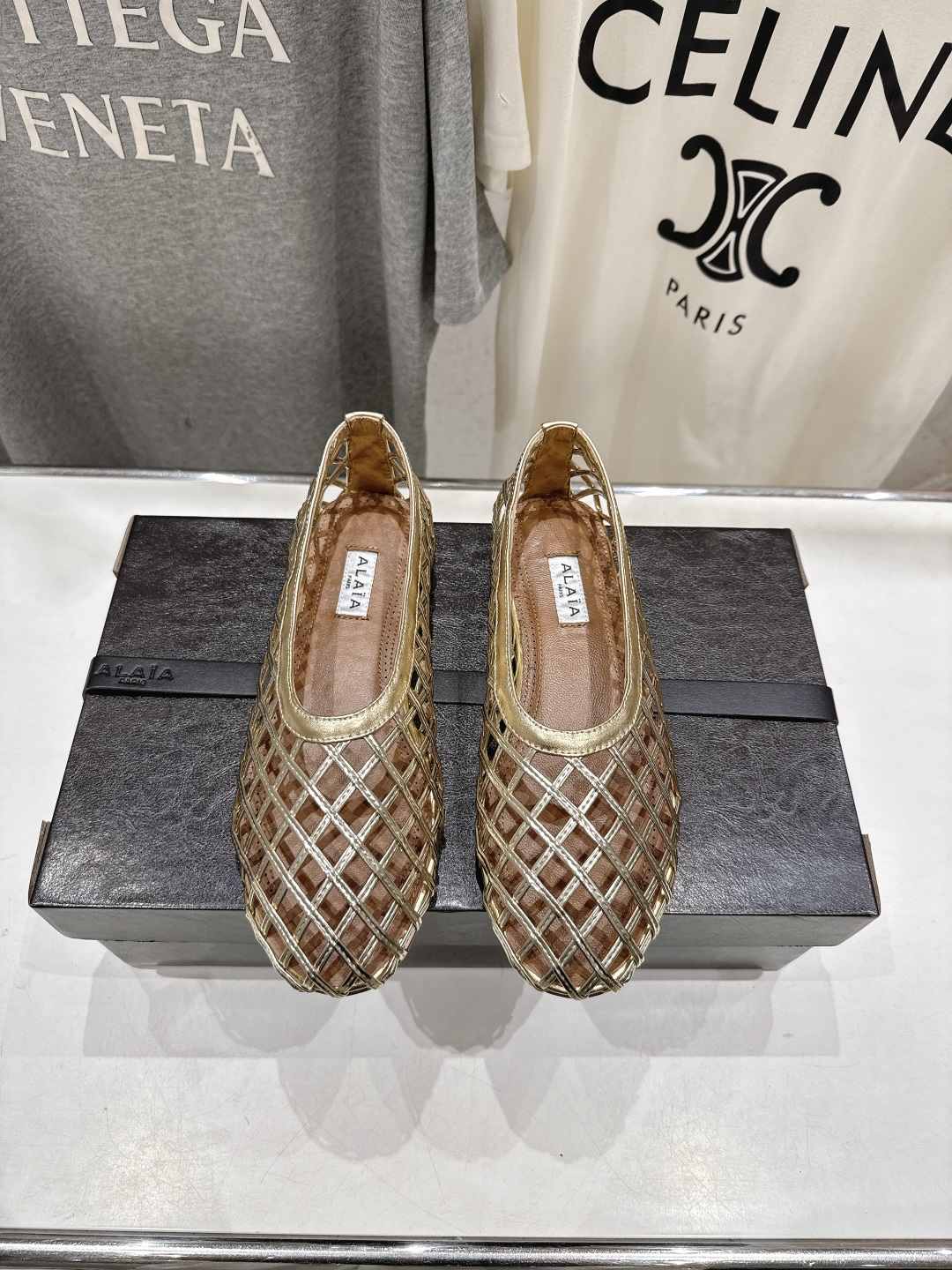 高版本出厂
 独家新品 Alaia 阿莱亚25ss/ 走秀款平底网面鞋芭蕾舞鞋 最近超火的一款平底鞋

