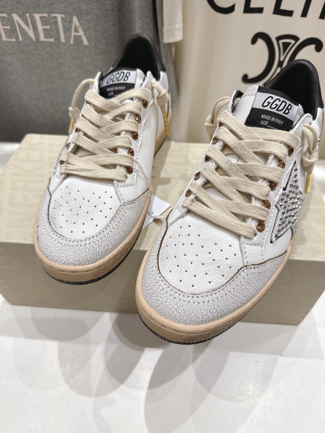 顶级版本  带钻五角星
 GGDB~~Golden Goose Deluxe Brand
# 全网最好版