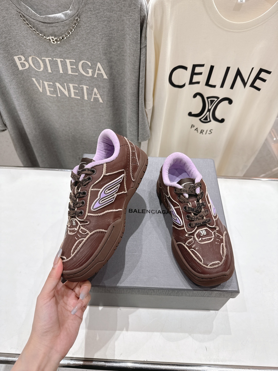 高版本出厂 男码+10
巴黎世家Balenciaga Hamptons Worn-Out 25ss