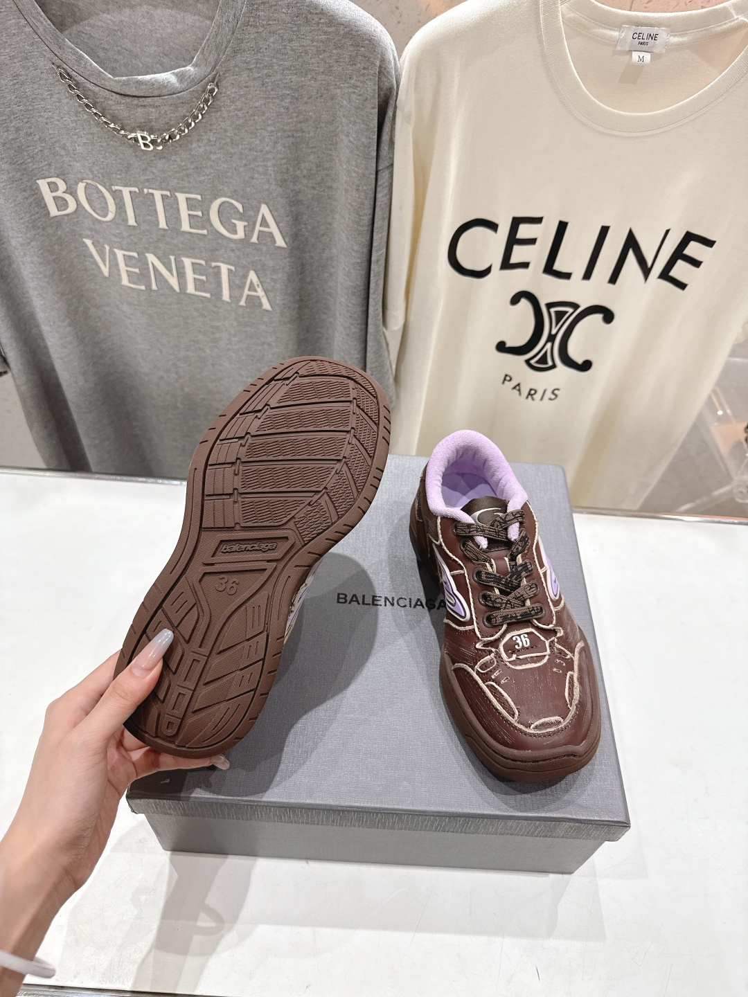 高版本出厂 男码+10
巴黎世家Balenciaga Hamptons Worn-Out 25ss