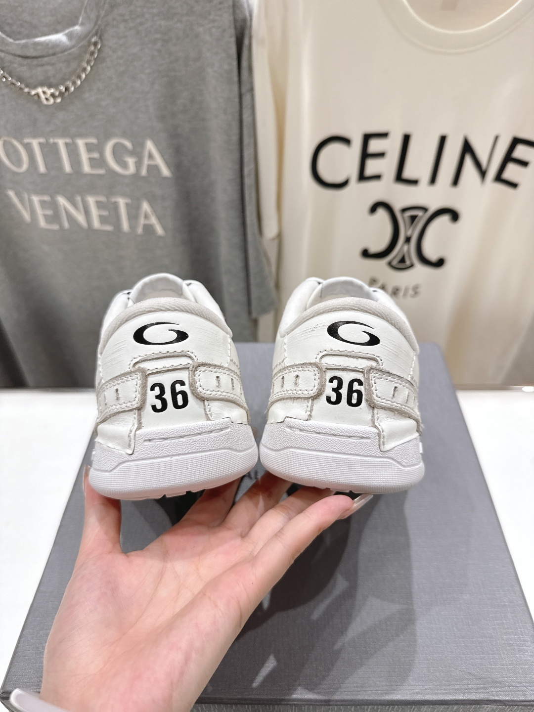 高版本出厂 男码+10
巴黎世家Balenciaga Hamptons Worn-Out 25ss