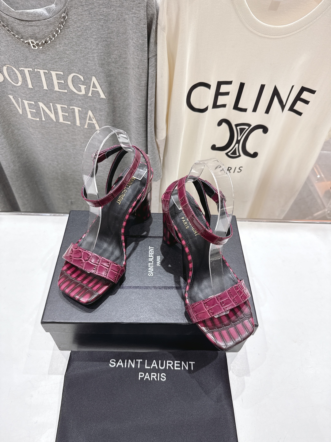 高版本出厂
 SAINT LAURENT～圣罗兰ysl 25ss夏季全新走秀款高跟鞋凉鞋·全新鞋型

唯