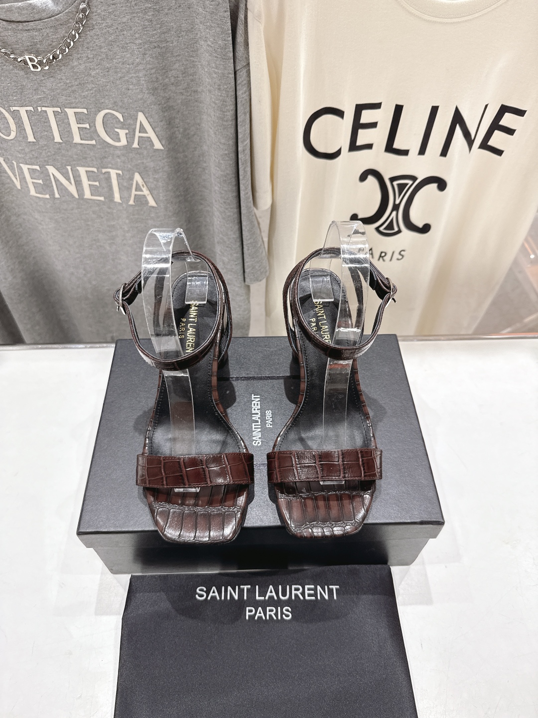 高版本出厂
 SAINT LAURENT～圣罗兰ysl 25ss夏季全新走秀款高跟鞋凉鞋·全新鞋型

唯