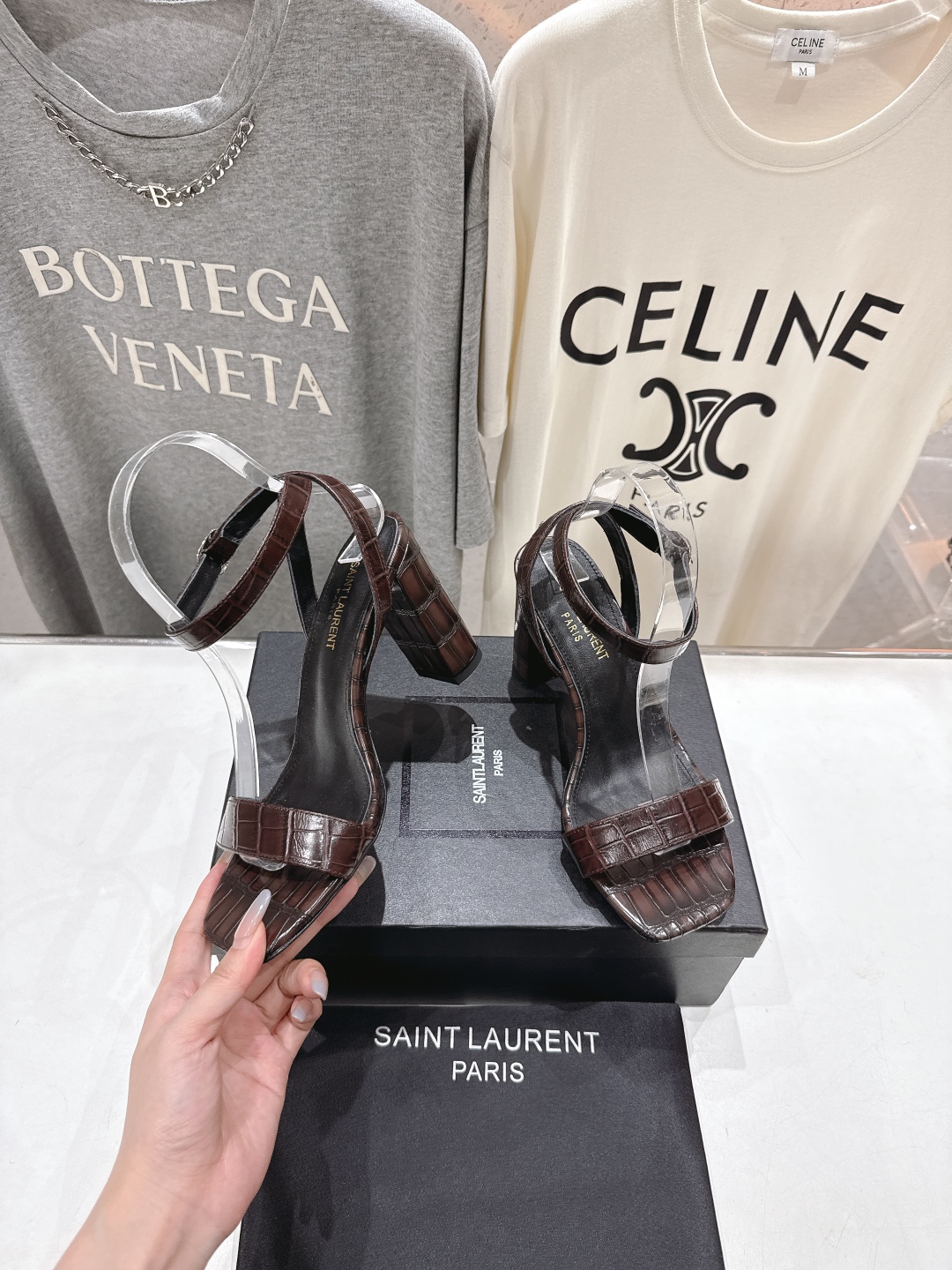 高版本出厂
 SAINT LAURENT～圣罗兰ysl 25ss夏季全新走秀款高跟鞋凉鞋·全新鞋型

唯