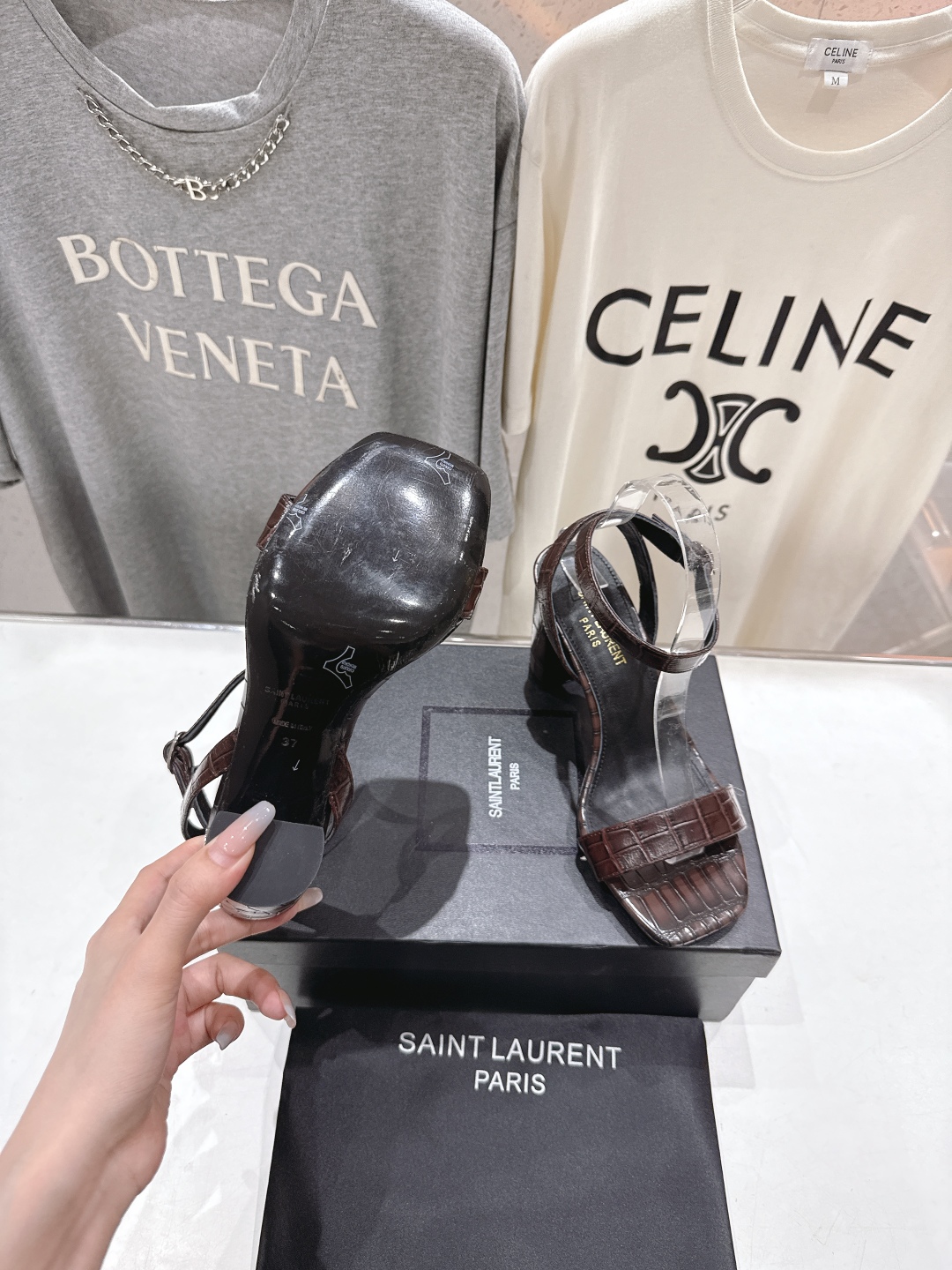 高版本出厂
 SAINT LAURENT～圣罗兰ysl 25ss夏季全新走秀款高跟鞋凉鞋·全新鞋型

唯
