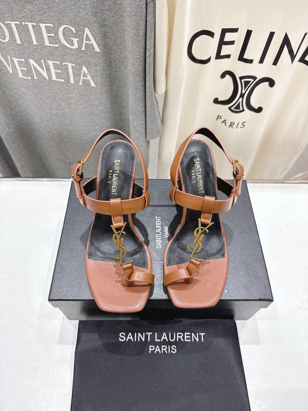 高版本出厂
 SAINT LAURENT～圣罗兰ysl 25ss夏季全新走秀款高跟鞋夹脚凉鞋·全新鞋型
