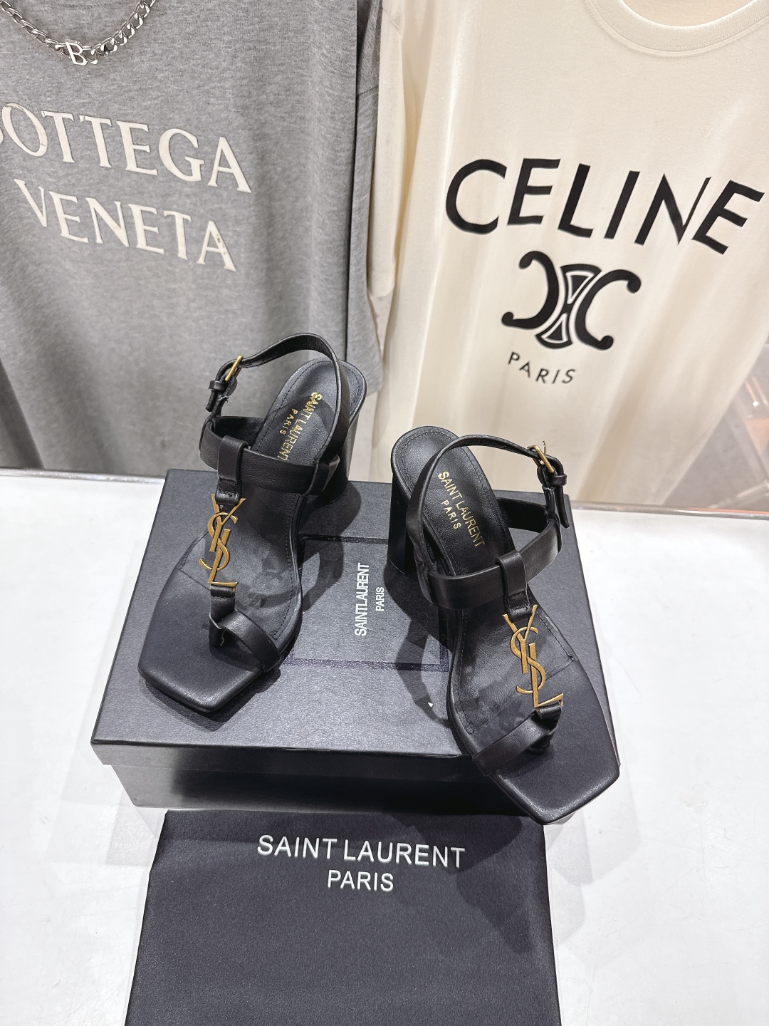 高版本出厂
 SAINT LAURENT～圣罗兰ysl 25ss夏季全新走秀款高跟鞋夹脚凉鞋·全新鞋型
