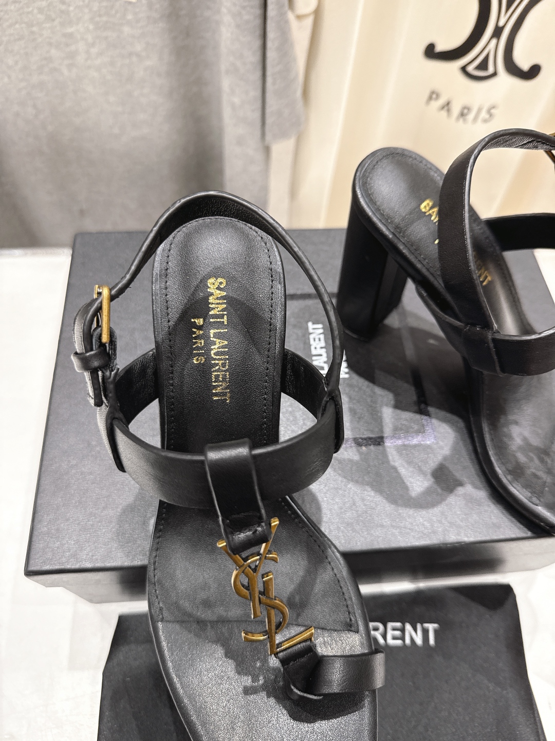 高版本出厂
 SAINT LAURENT～圣罗兰ysl 25ss夏季全新走秀款高跟鞋夹脚凉鞋·全新鞋型
