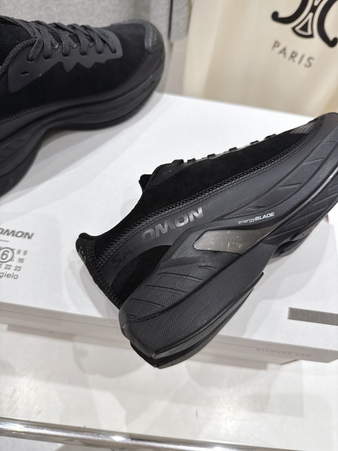 高版本出厂  情侣款
 Salomon萨洛蒙～2025ss最新款休闲运动鞋厚底登山德比鞋跑步鞋
搭配Sa