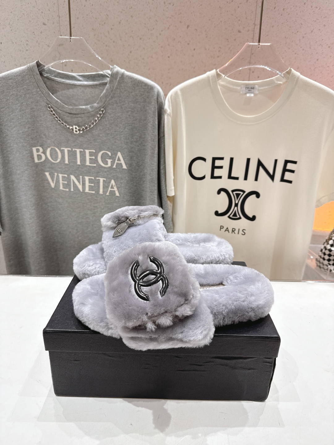 高版本出厂
 官网同步.新品毛拖/顶级版本CHANEL*小香2025ss独家爆款系列毛毛拖鞋！秋冬宝藏时
