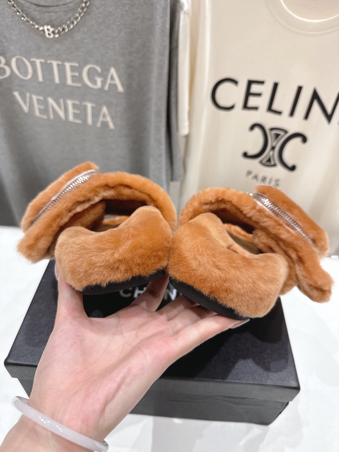 高版本出厂
 官网同步.新品毛拖/顶级版本CHANEL*小香2025ss独家爆款系列毛毛拖鞋！秋冬宝藏时
