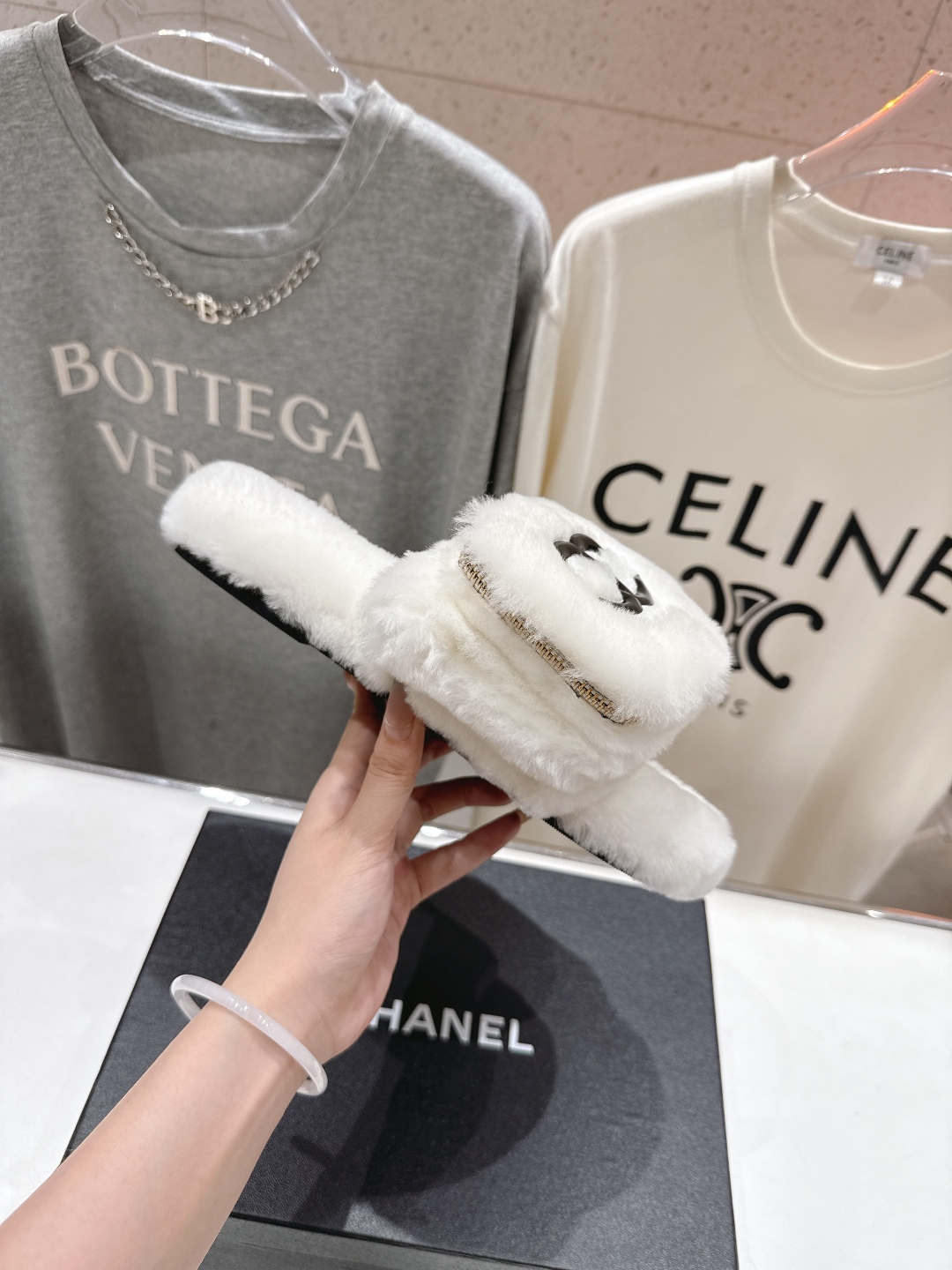 高版本出厂
 官网同步.新品毛拖/顶级版本CHANEL*小香2025ss独家爆款系列毛毛拖鞋！秋冬宝藏时