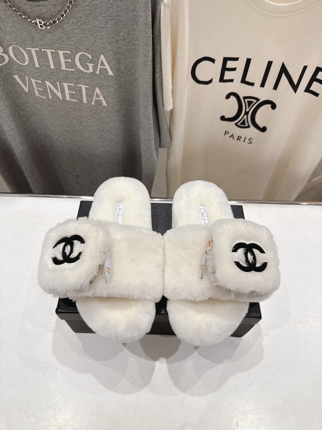 高版本出厂
 官网同步.新品毛拖/顶级版本CHANEL*小香2025ss独家爆款系列毛毛拖鞋！秋冬宝藏时