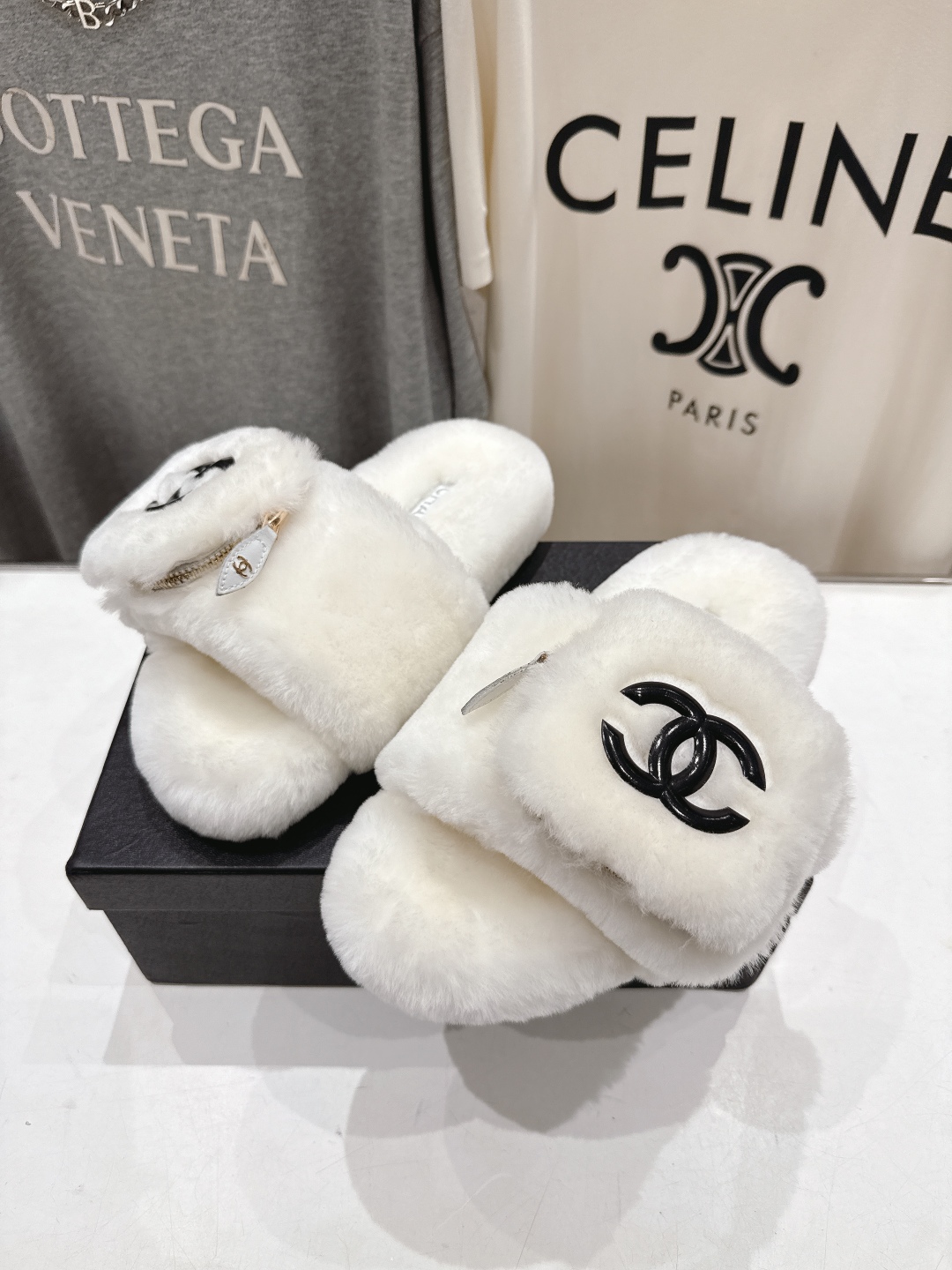 高版本出厂
 官网同步.新品毛拖/顶级版本CHANEL*小香2025ss独家爆款系列毛毛拖鞋！秋冬宝藏时