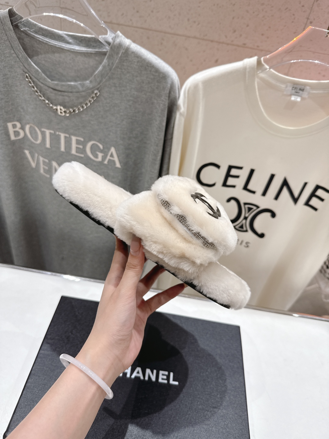 高版本出厂
 官网同步.新品毛拖/顶级版本CHANEL*小香2025ss独家爆款系列毛毛拖鞋！秋冬宝藏时