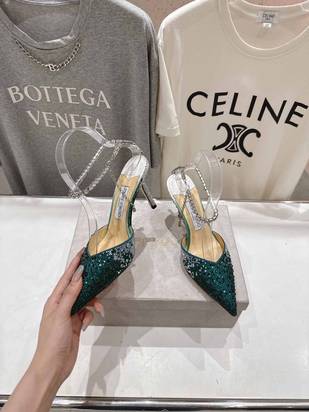 高版本出厂
  JIMMY CHOO*｜JC/吉米周2025ss夏季新款烫钻高跟凉鞋

原版套楦，完美的