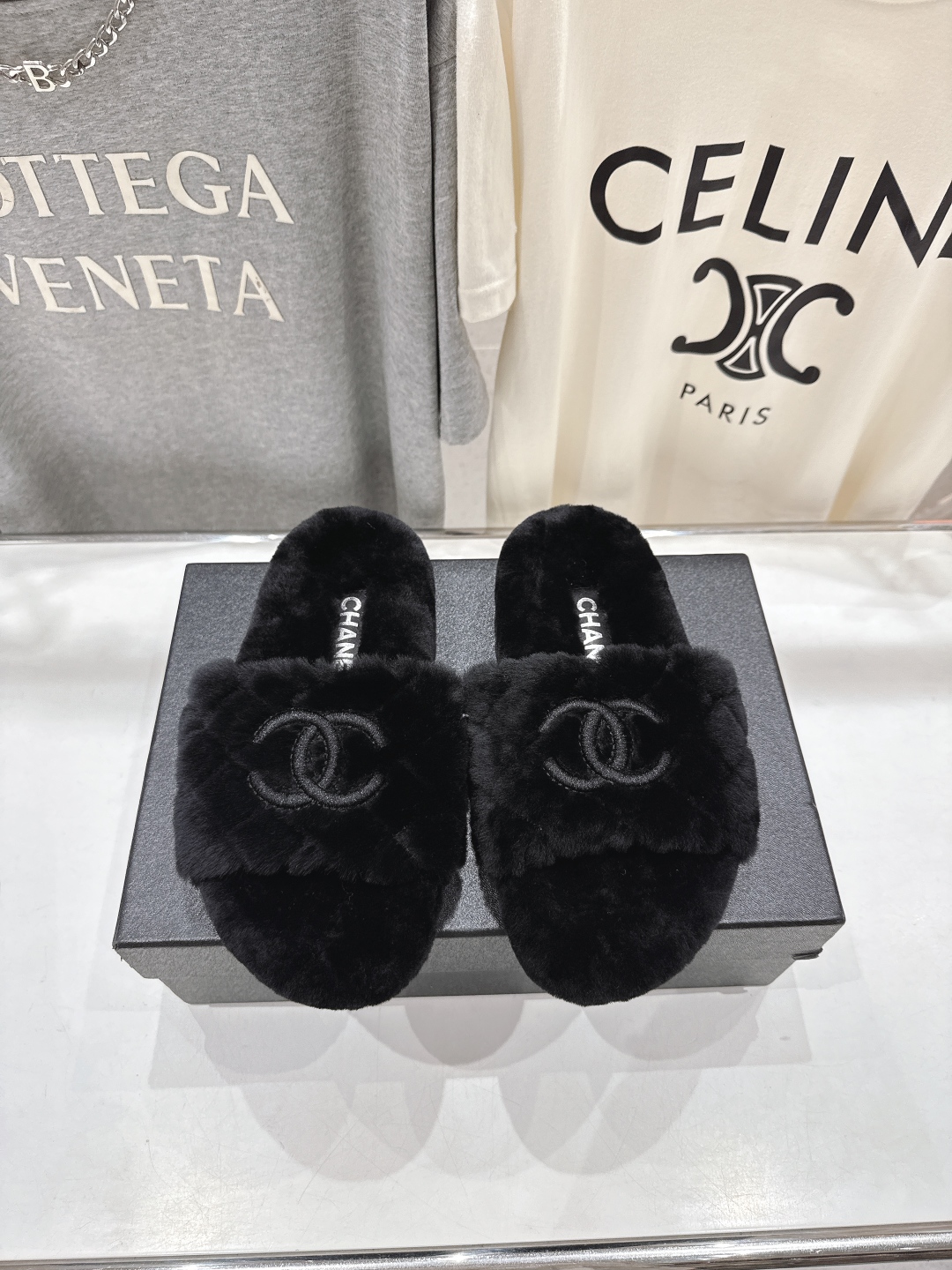 高版本出厂
 官网同步.新品毛拖/顶级版本CHANEL*小香2025ss独家爆款系列毛毛拖鞋！秋冬宝藏时