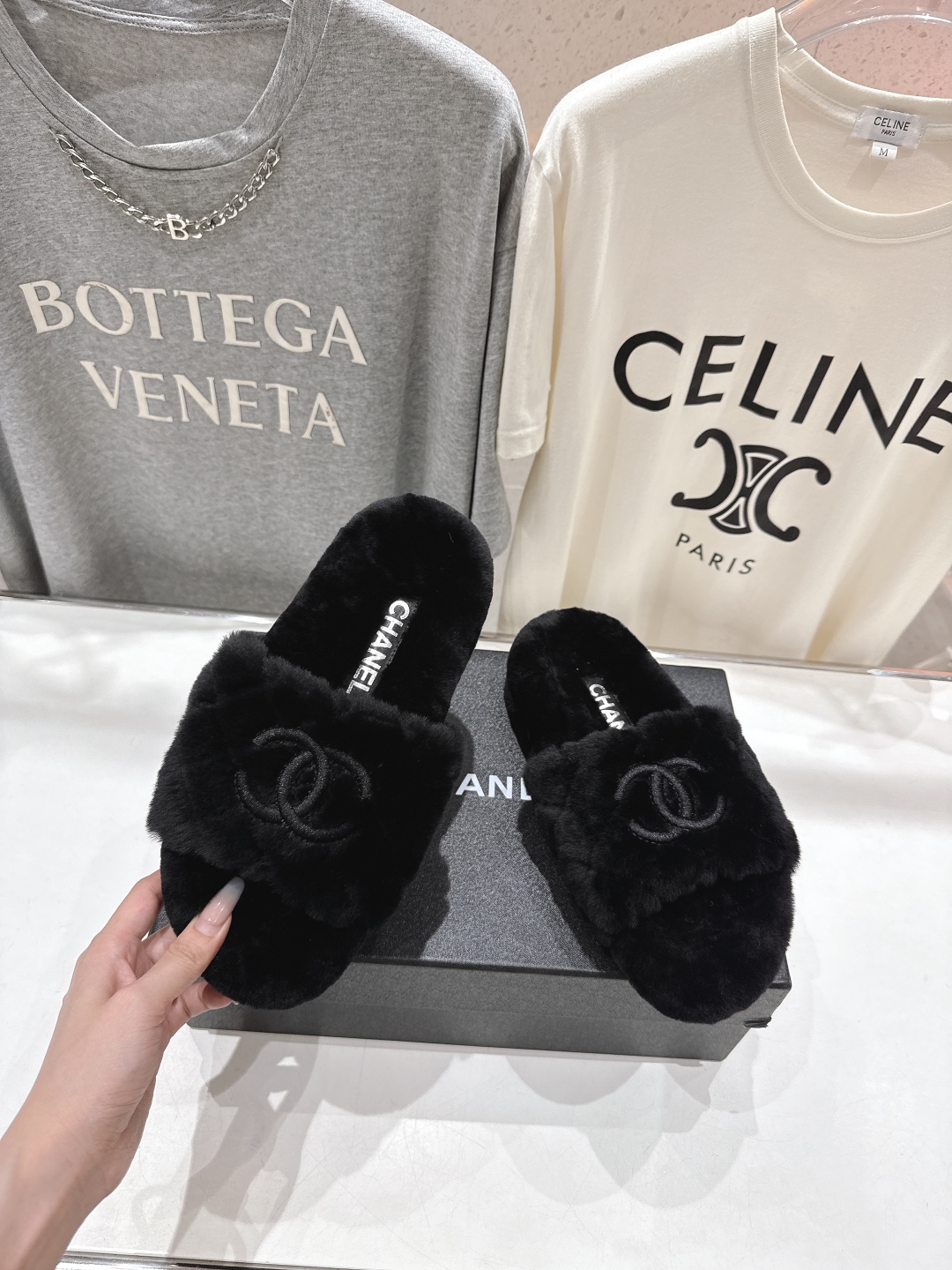 高版本出厂
 官网同步.新品毛拖/顶级版本CHANEL*小香2025ss独家爆款系列毛毛拖鞋！秋冬宝藏时