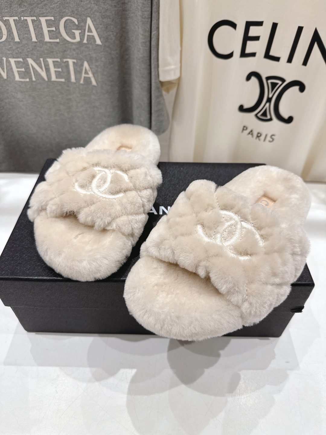 高版本出厂
 官网同步.新品毛拖/顶级版本CHANEL*小香2025ss独家爆款系列毛毛拖鞋！秋冬宝藏时