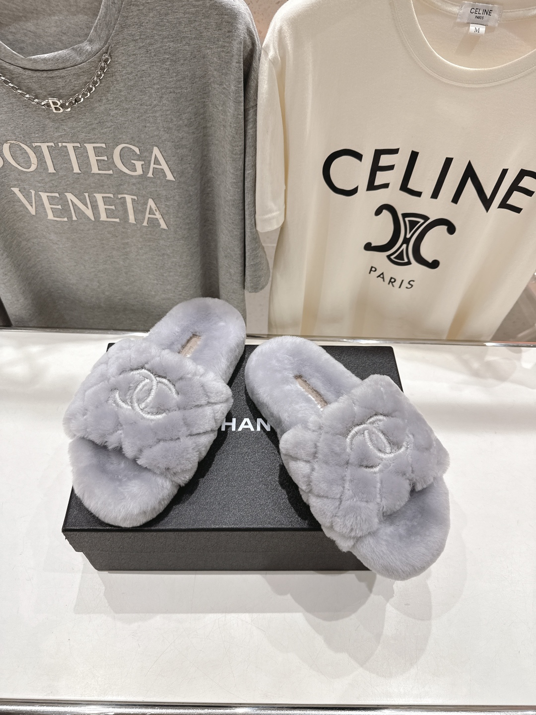 高版本出厂
 官网同步.新品毛拖/顶级版本CHANEL*小香2025ss独家爆款系列毛毛拖鞋！秋冬宝藏时
